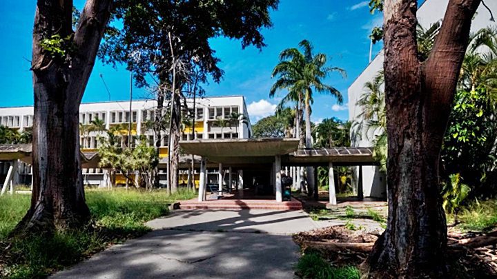 Fotografía del 15 de enero del 2021 donde se observan las instalaciones de la Universidad Central de Venezuela (UCV), en Caracas (Venezuela). EFE/MIGUEL GUTIERREZ