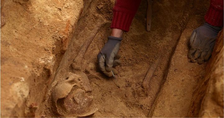 Una necropolis de hace 2.000 anos en Paris