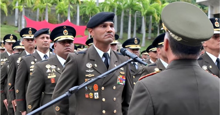 Militares venezolanos