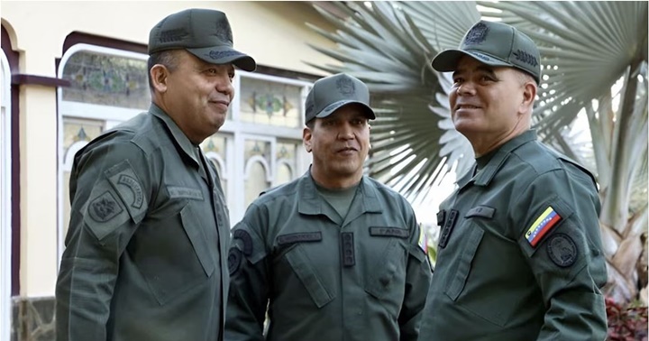 Elio Estrada, Domingo Hernández Lárez y Vladimir Padrino